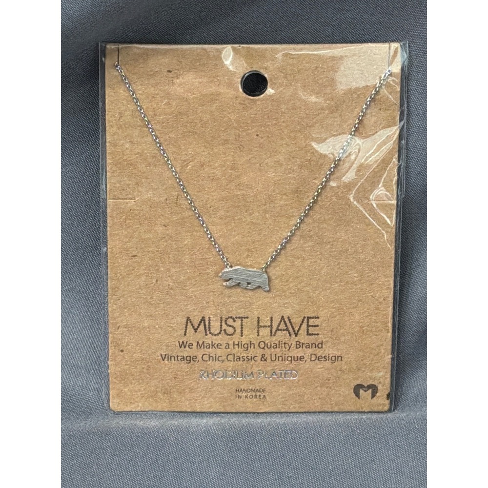 Must Have Rhodium Plated Bear Pendant Necklace Silver Tone FNE0249S made Korea